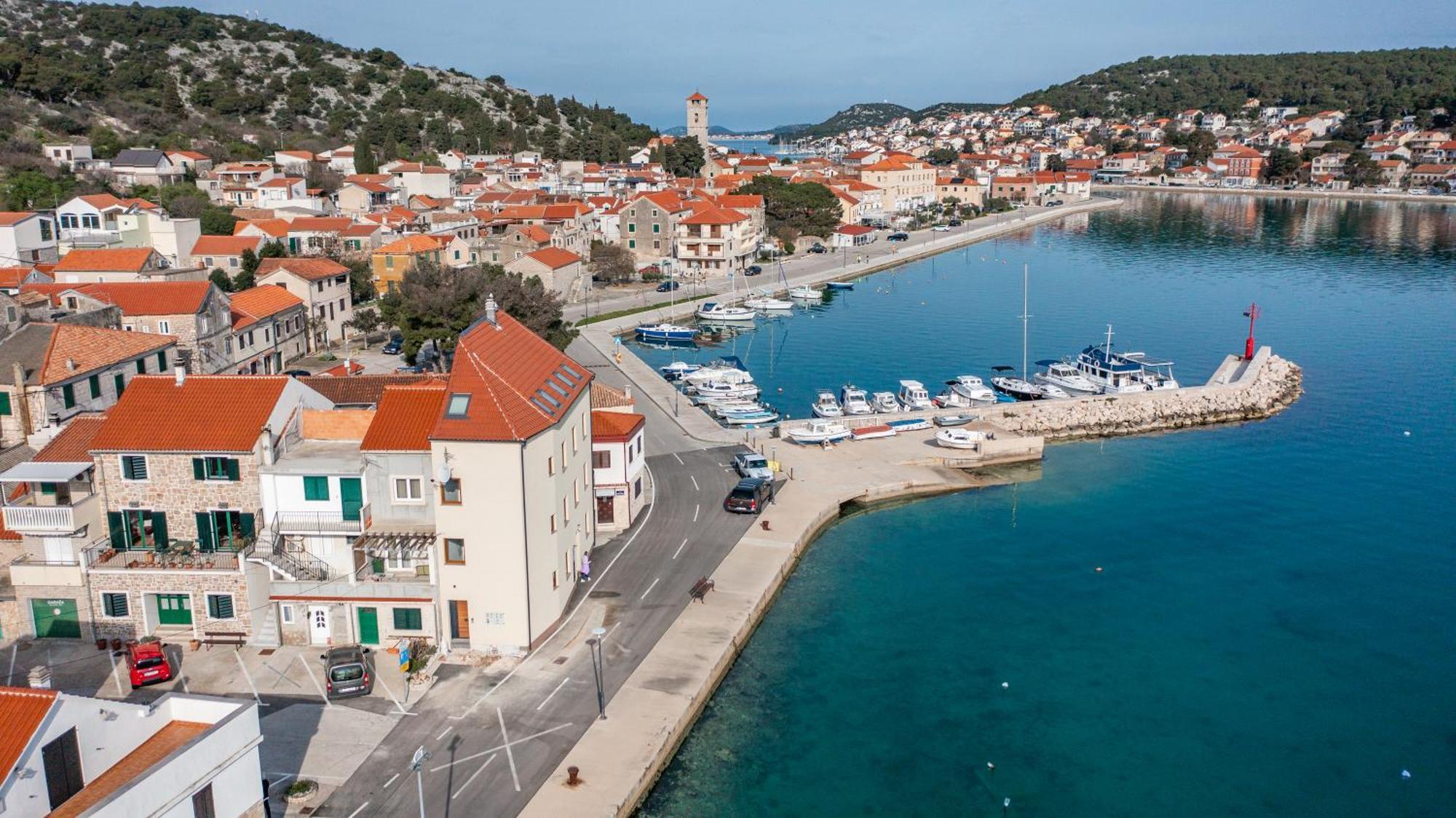 Eagle View * Tisno
